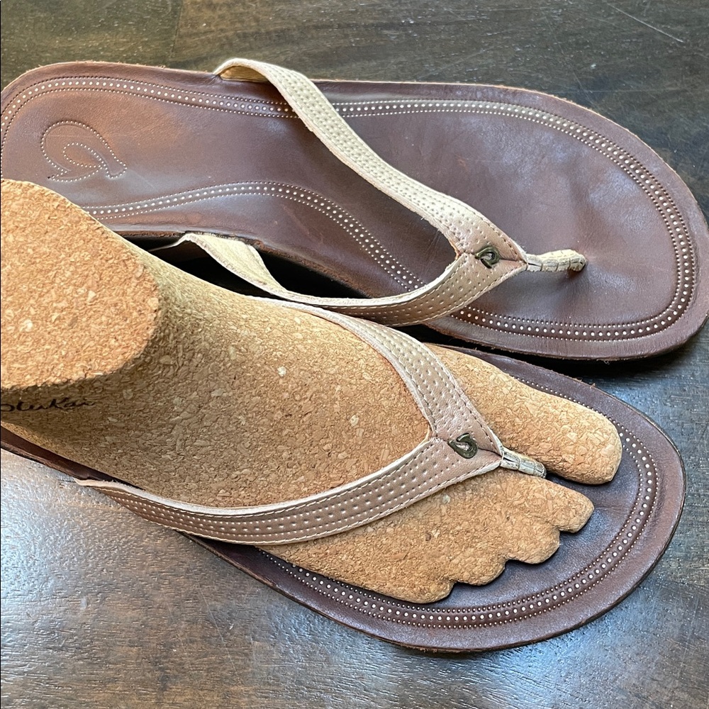 Olukai Ola leather flip flops